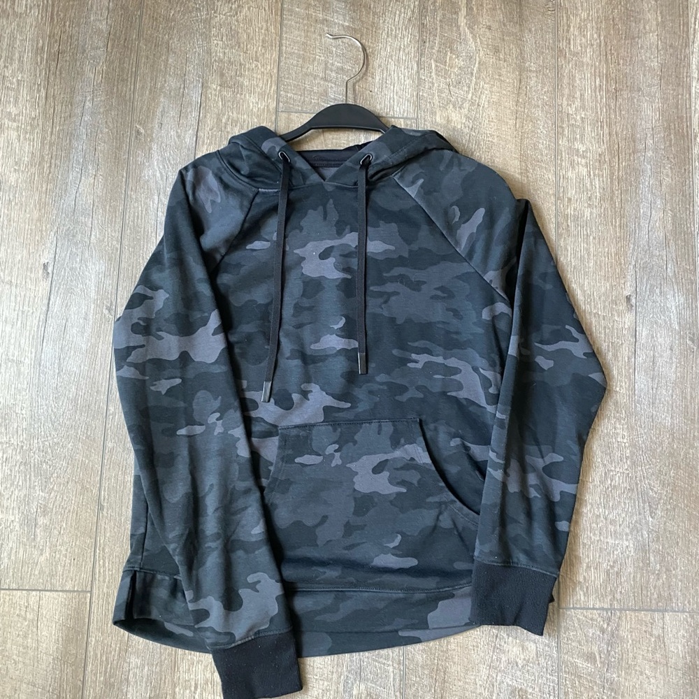 Athletic Camo Pullover